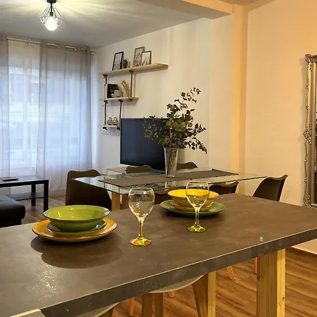 Palace Apartment *